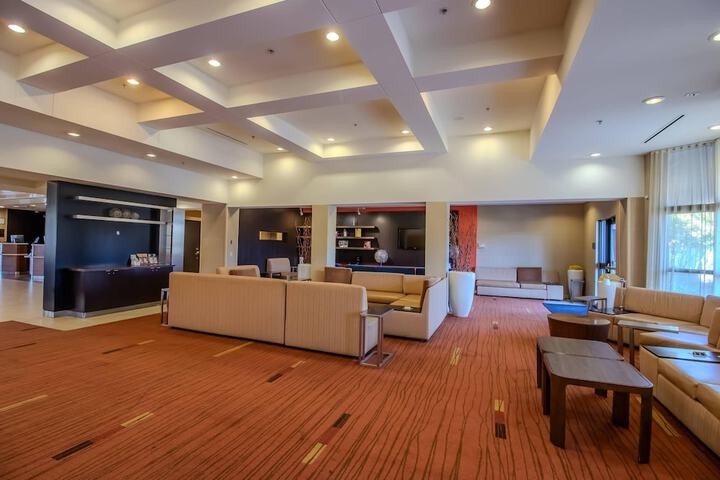 Guest Lobby