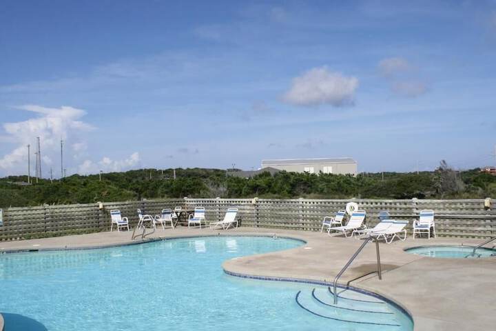 Pool image of Cape Hatteras Motel