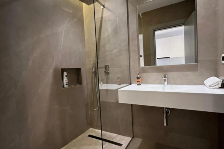 Skanderbeg Square Deluxe 3