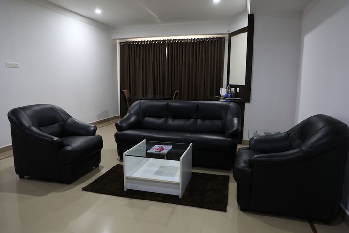Room 32 of 61