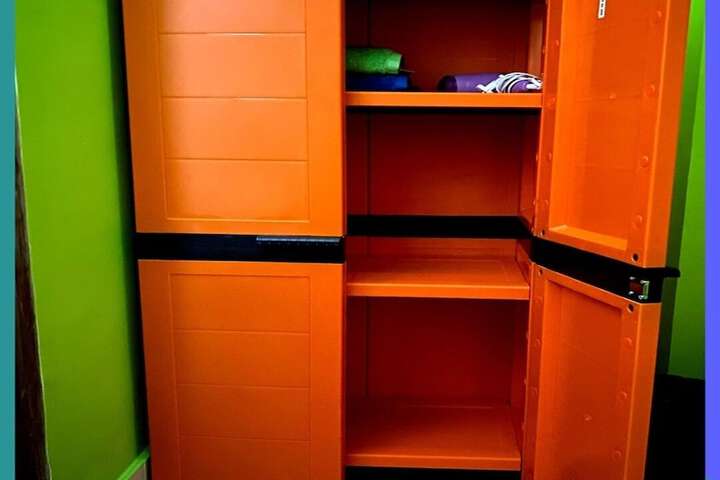 Room 16 of 37