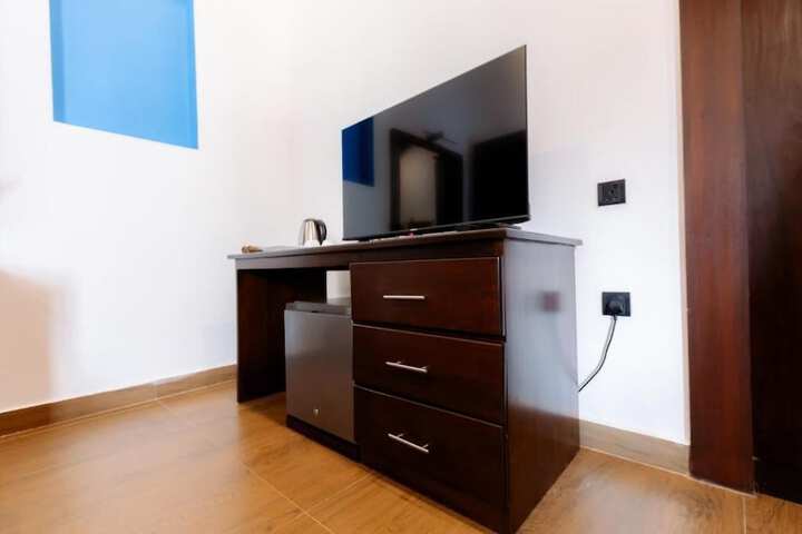 Room 10 of 21