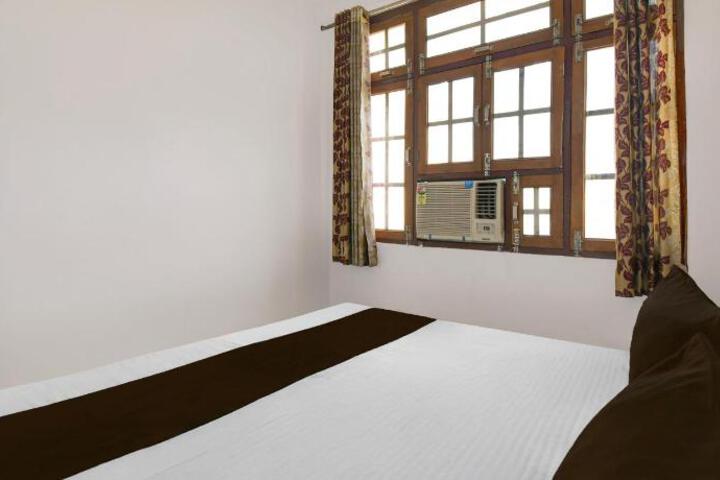 Hotel O New Shagun Vatika Lawn & Hotel