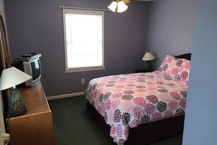 Room 65 of 400