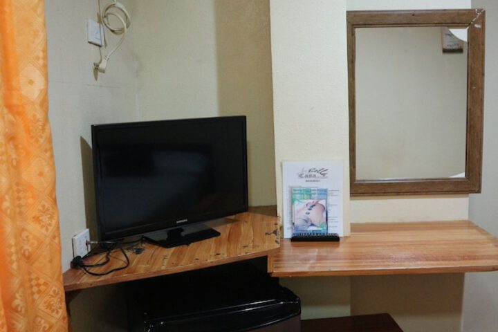 Room 18 of 34