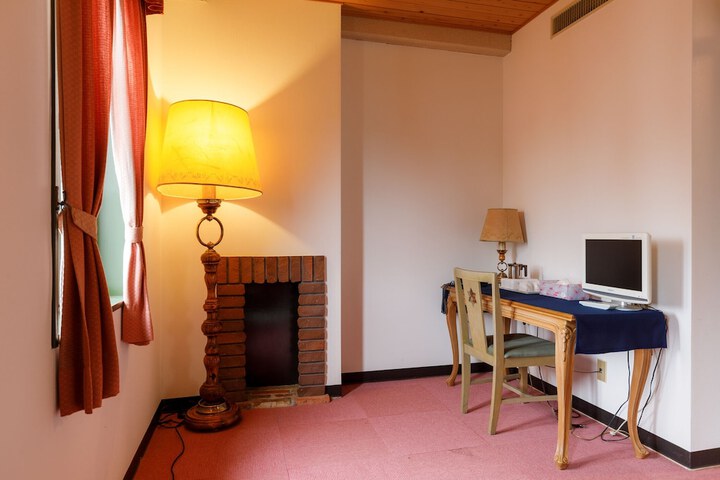 Room 12 of 59