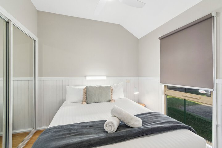 Room 35 of 183