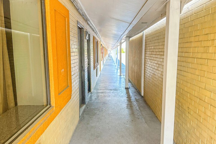 Hotel 106 of 110