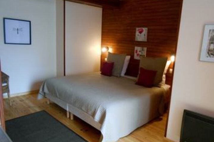 Room 33 of 53