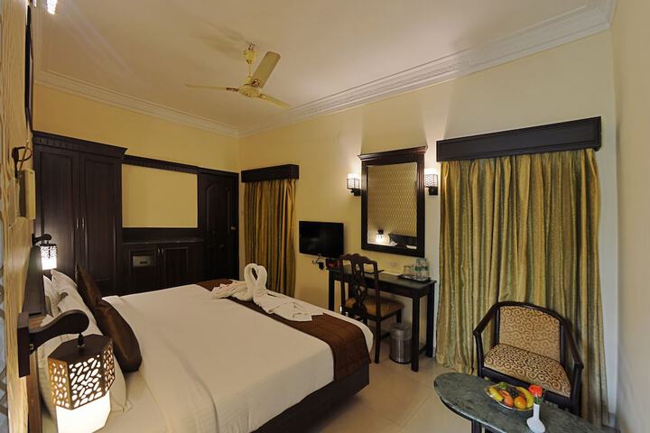 Room 4 of 48