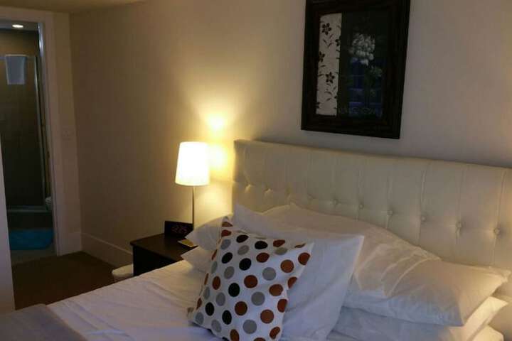 Room 3 of 24