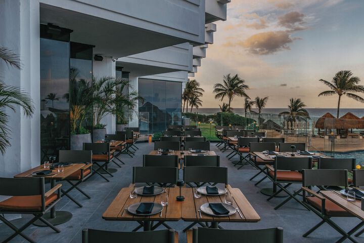 Dining 121 of 143