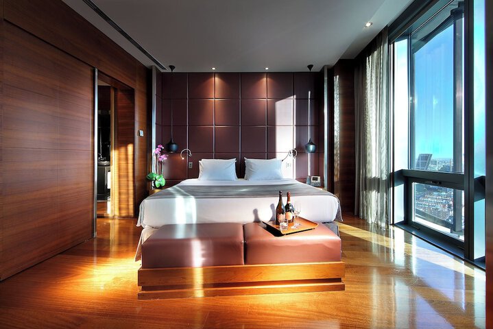 Room 27 of 81
