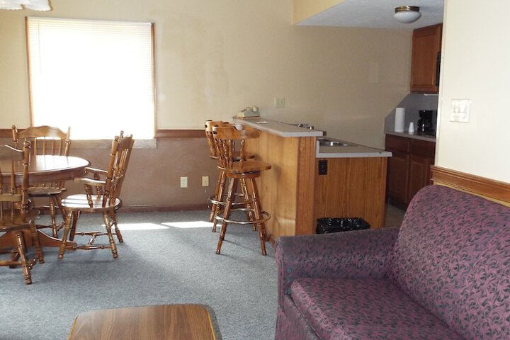 Room 7 of 43