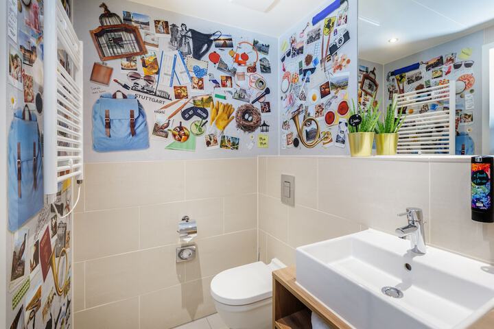 Room 25 of 70
