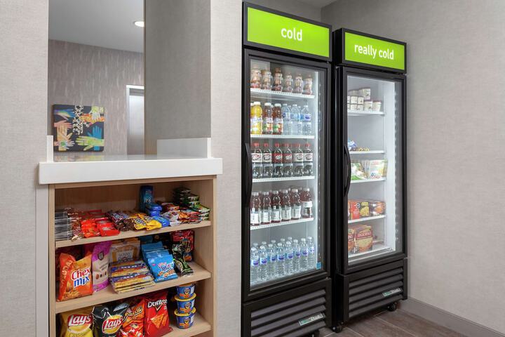 Snack bar