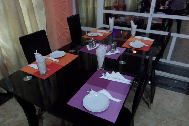 Dining 23 of 29