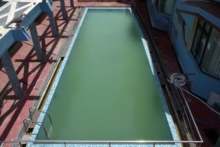 Pool 16 of 24
