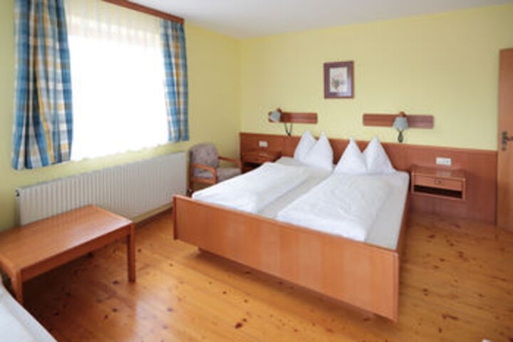 Room 15 of 23