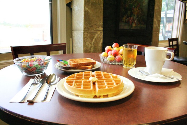 Breakfast/Coffee Service 33 of 37
