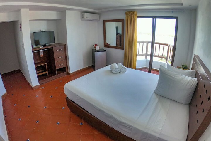 Room 35 of 89