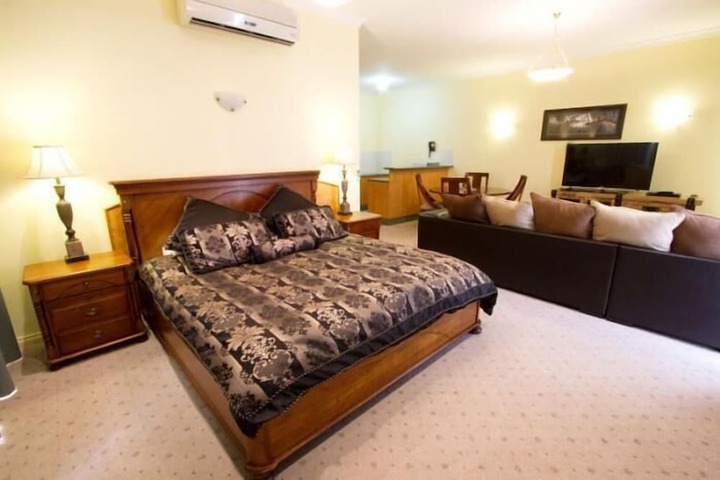 Room 5 of 39