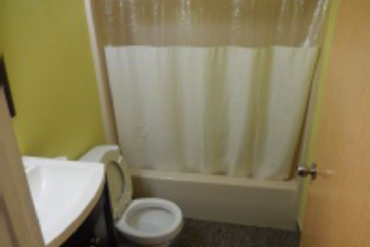 Room 125 of 131