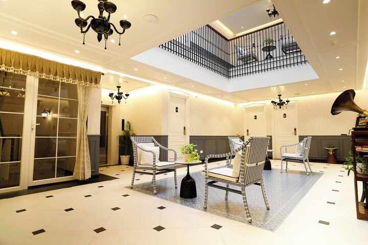 Hotel Interior 8 of 70