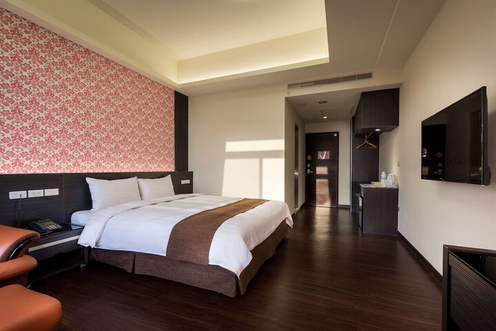 Room 8 of 45