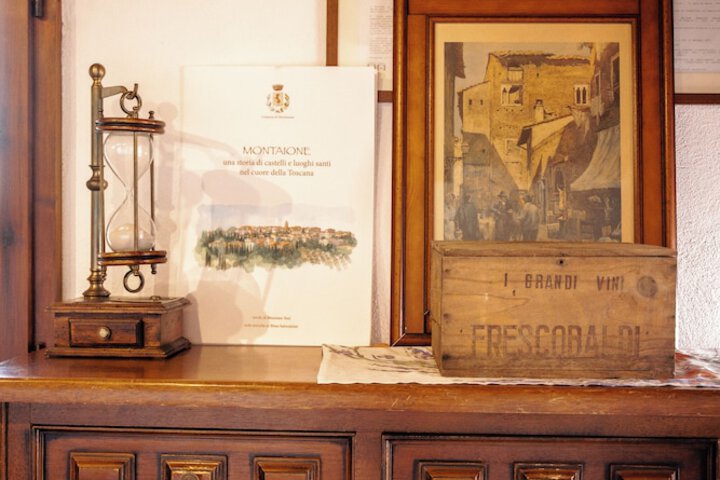 Hotel Interior 4 of 173