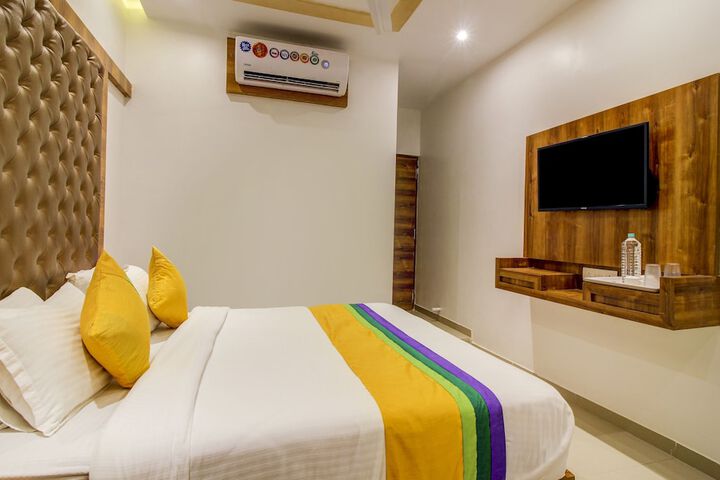 Room 5 of 34