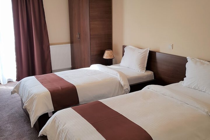 Room 29 of 73