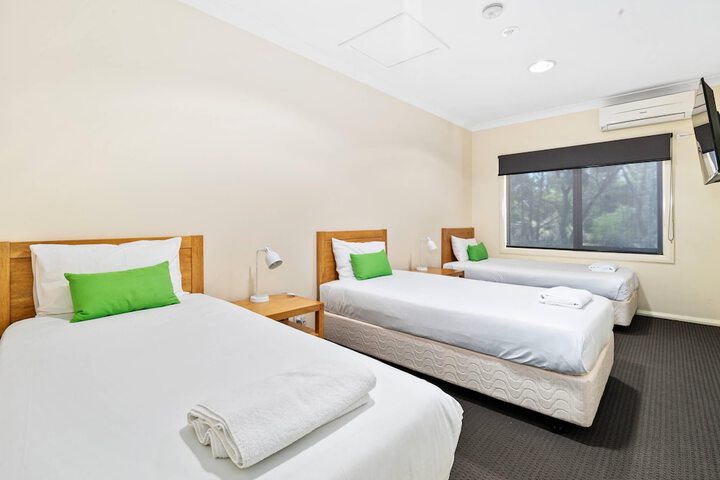 Room 35 of 60