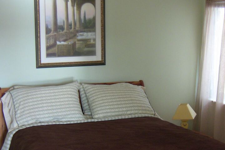 Room 4 of 48