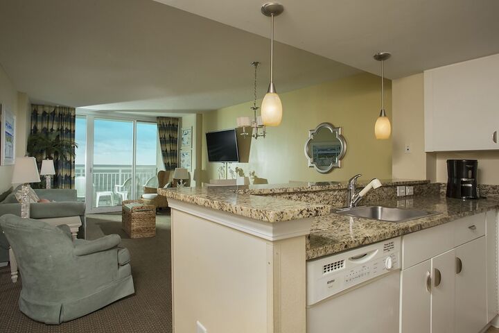 1 Bedroom Suite Murphy Bed Ocean View (47 of 70)
