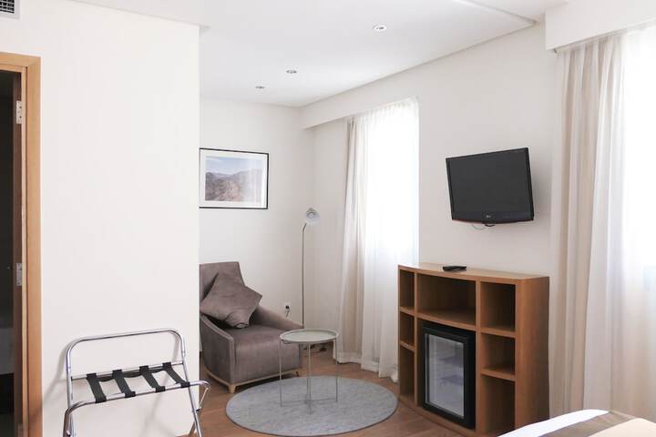 Room 45 of 108