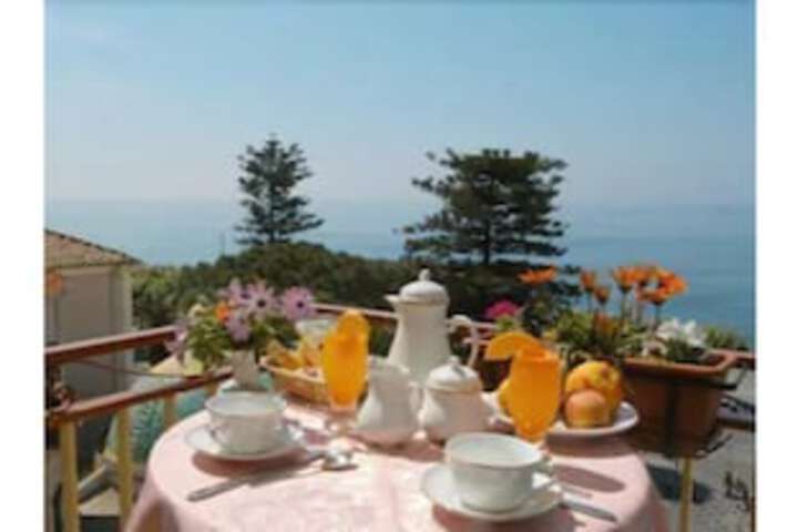 Breakfast/Coffee Service 87 of 99