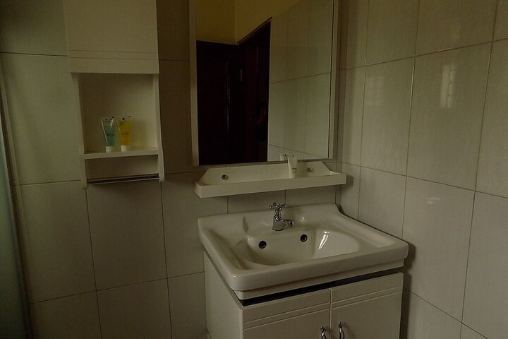 Room 15 of 25