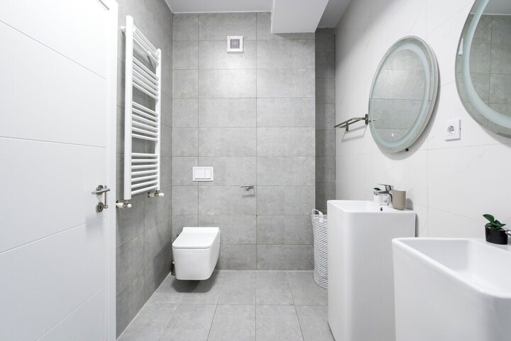 Room 320 of 355