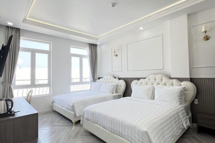 Room 9 of 47