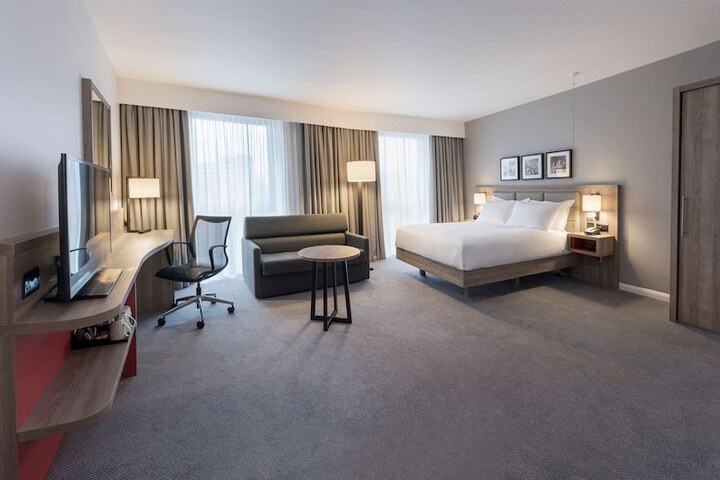 Room 16 of 70