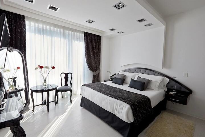 Suite Photo