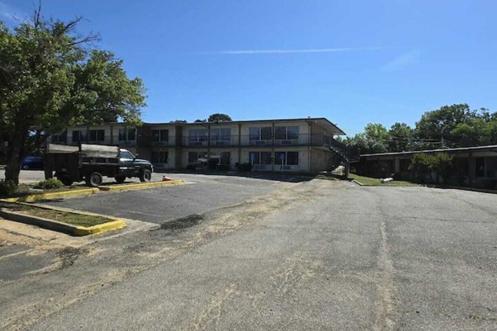 Hotel 61 of 66