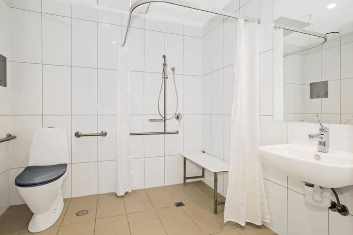 Room 20 of 29