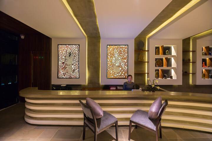 Hotel Interior 5 of 169