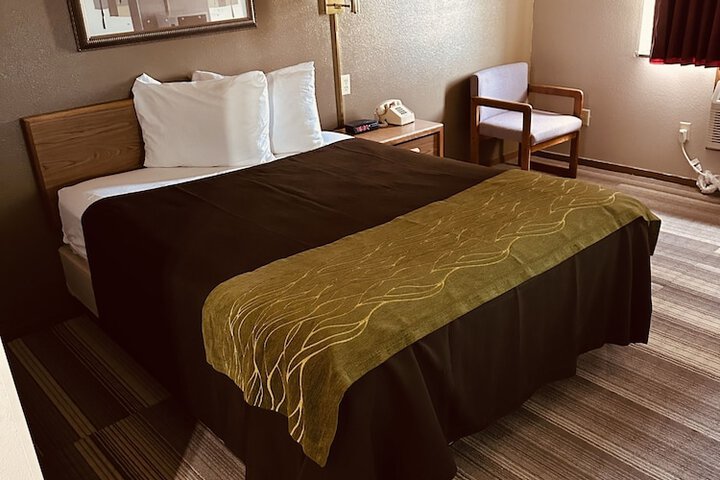 Room 6 of 21