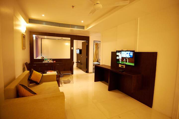 Room 25 of 51