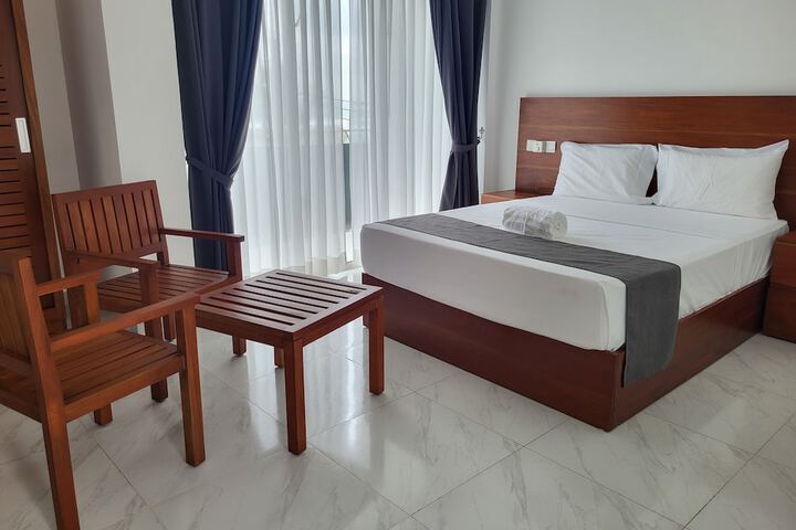 Room 15 of 43