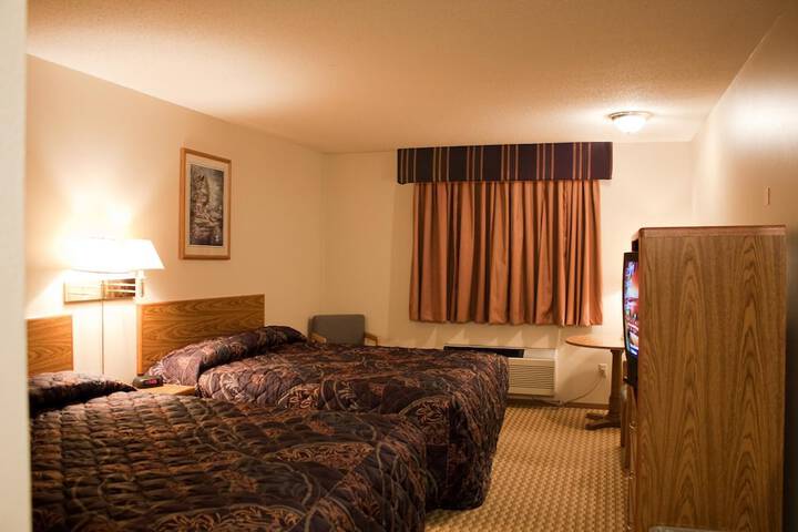 Room 12 of 33