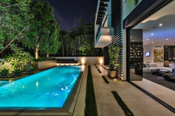 Pool 28 of 41